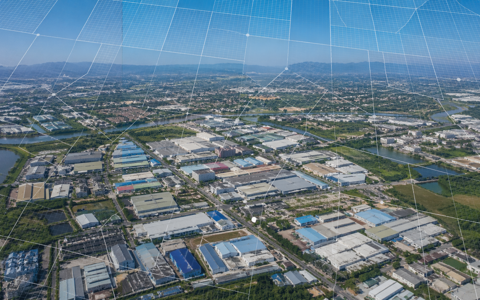 ภาพมุมสูงของนิคมอุตสาหกรรมในไทย สื่อถึงการวางแผนสถานที่ถ่ายทำโดรนล่วงหน้า